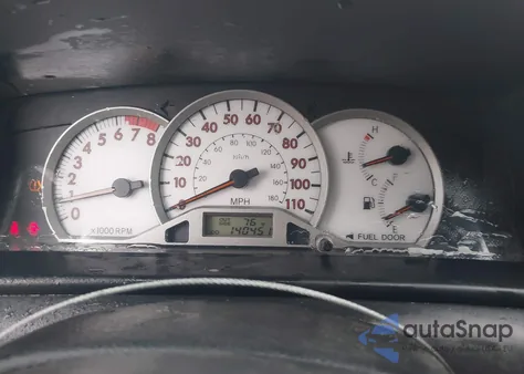 2008 Toyota Corolla S z USA, uszkodzony, nr VIN 1NXBR32E68Z970511